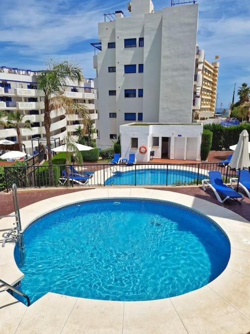 Apartamento Acogedor Piso Con Terraza Y Parking! Benalmádena Exterior foto