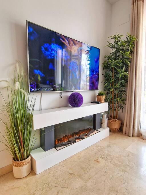 Apartamento Acogedor Piso Con Terraza Y Parking! Benalmádena Exterior foto